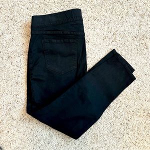 ON dark black skinny fit jeggings - stretchy waistband. Like new!